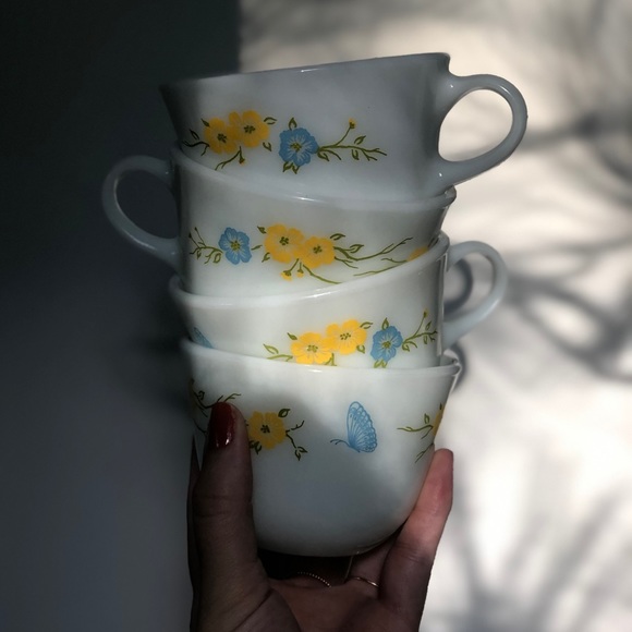 Vintage Other - SET OF FOUR PYREX MUGS